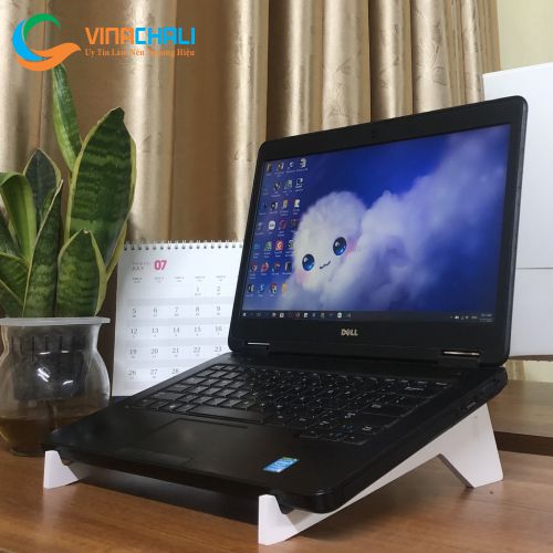 Kệ Để Laptop Gỗ Nhựa PVC 1