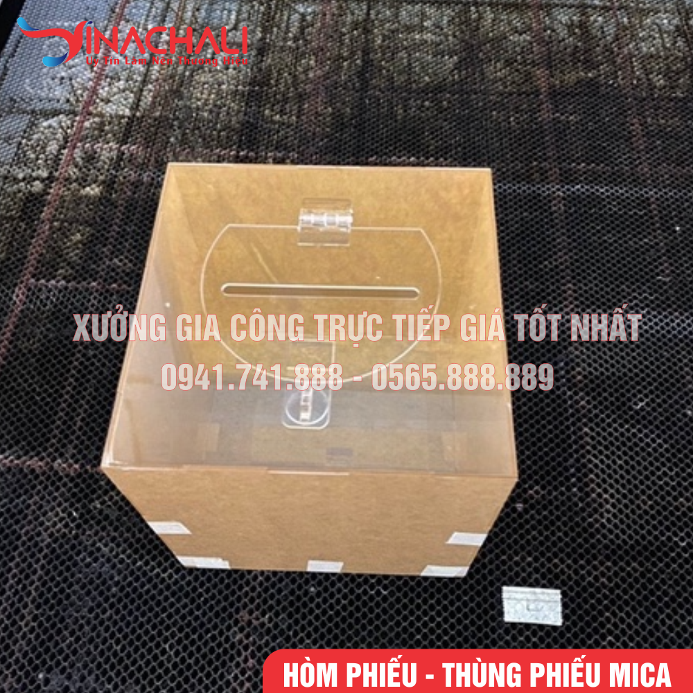 hom-phieu-mica-1-3 Thùng Phiếu Mica Trong Suốt HP02 3